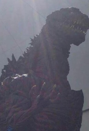 07shingodzilla02-400x586