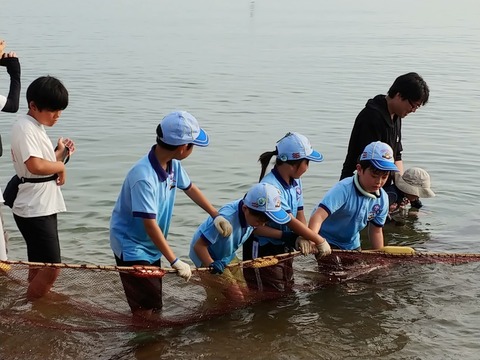 LINE_ALBUM_202484 地引き網集会_240805_58