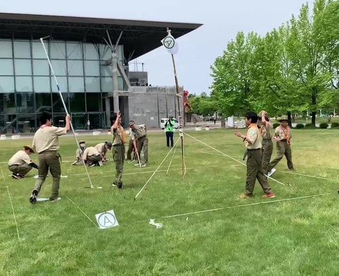 737882773.550878 - frame at 4m38s