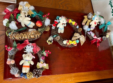 LINE_ALBUM_20251115 リボン+クリスマスリース作り_251122_14