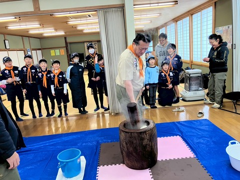 LINE_ALBUM_2026124 新年の集い 餅つき_260125_86