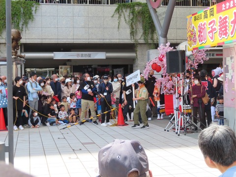 LINE_ALBUM_202353 獅子舞共演会奉仕活動_230509_17