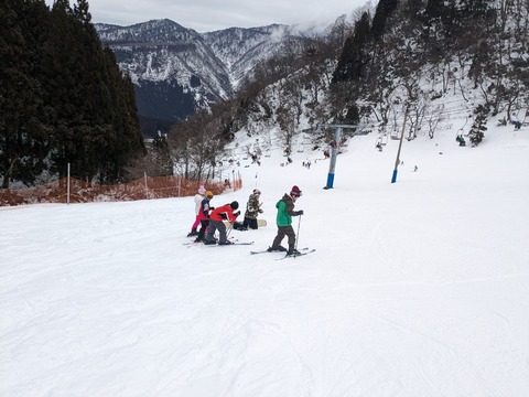 LINE_ALBUM_202424 スキー訓練_240213_33