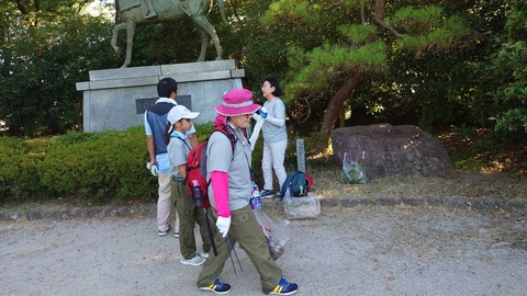 LINE_ALBUM_202386　高岡古城公園清掃奉仕_230809_35