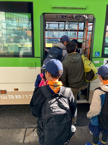 LINE_ALBUM_20251122星空観察（富山市科学博物館）_スタンツ準備（城址公園）_251201_93