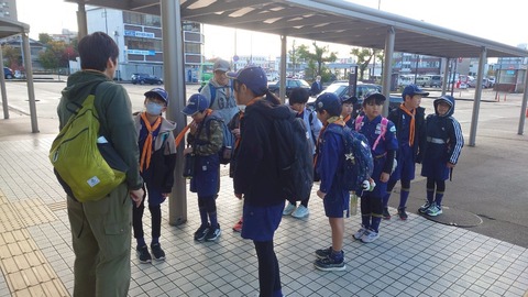 LINE_ALBUM_20251122星空観察（富山市科学博物館）_スタンツ準備（城址公園）_251201_82