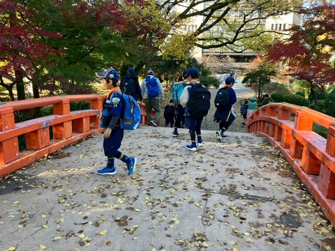 LINE_ALBUM_20251122星空観察（富山市科学博物館）_スタンツ準備（城址公園）_251201_83