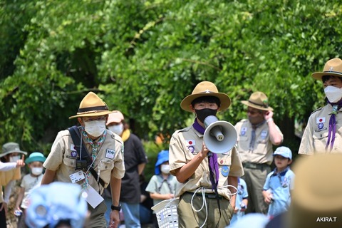 B06D82F5-127F-45A6-ABAF-76B72B6FEB82