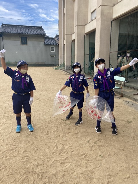 BE7CA604-96DA-4ED7-AEAA-1250CB7BAEE4