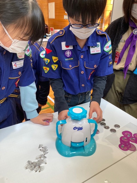 9265F562-7226-494D-80C5-4F0D960B821B