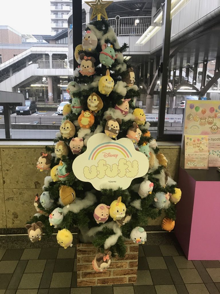宝塚駅構内でクリスマスツリー 阪急沿線で ハッピースウィートスタンプラリー 実施中 宝塚コミパ通信 宝塚駅構内でクリスマスツリー 阪急沿線で ハッピースウィートスタンプラリー 実施中 宝塚コミパ通信