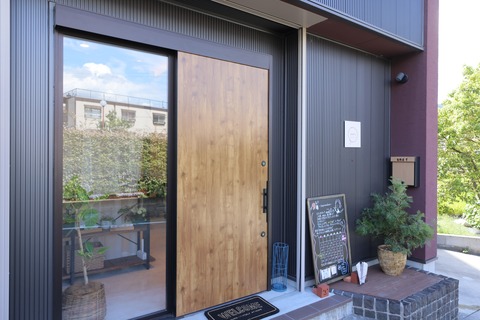 andfさまより外観