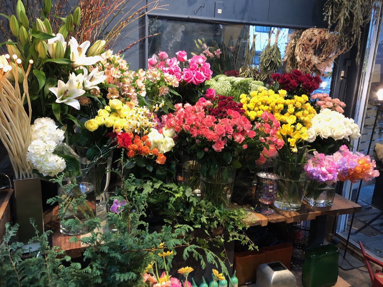 宝塚のお花屋さん Fleur De Nier フルールドニアー でフラワーボックス 宝塚暮らしをもっと楽しもう 情報誌comipa