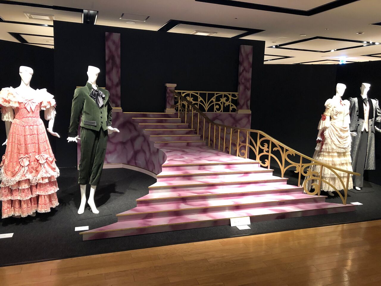 マンガ 歌劇ファン来たれ 萩尾望都ポーの一族展 12 16までinうめだ阪急本店 宝塚暮らしをもっと楽しもう 情報誌comipa マンガ 歌劇ファン来たれ 萩尾望都ポーの一族展 12 16までinうめだ阪急本店 宝塚暮らしをもっと楽しもう 情報誌comipa