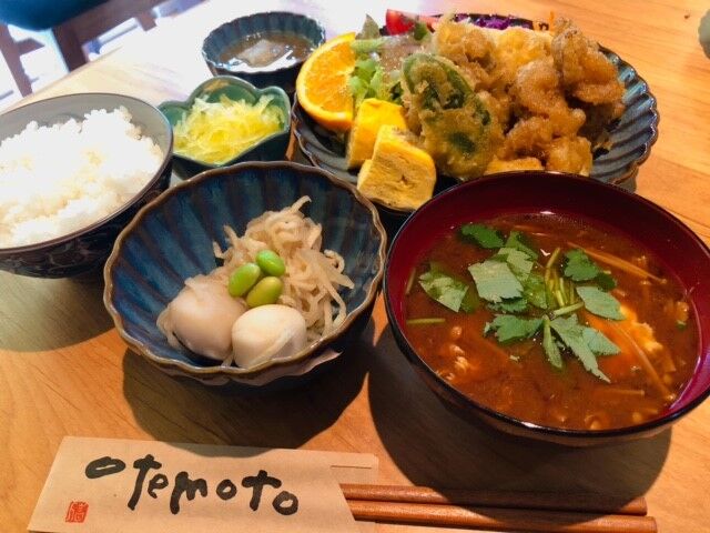 宝塚 カフェ 宝塚なのに福井町 カフェモチャ で野菜いっぱいのランチでお腹いっぱい 宝塚コミパ通信