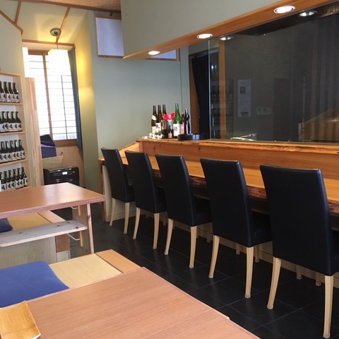 ささ田店内
