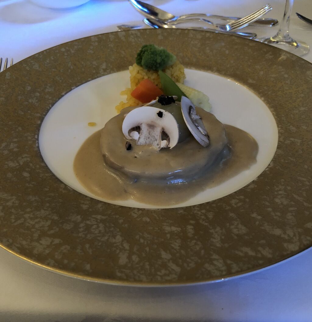 宝塚ホテル プルミエ コミパ編集室でフレンチ忘年会をしました 宝塚暮らしをもっと楽しもう 情報誌comipa 宝塚ホテル プルミエ コミパ編集室でフレンチ忘年会をしました 宝塚暮らしをもっと楽しもう 情報誌comipa