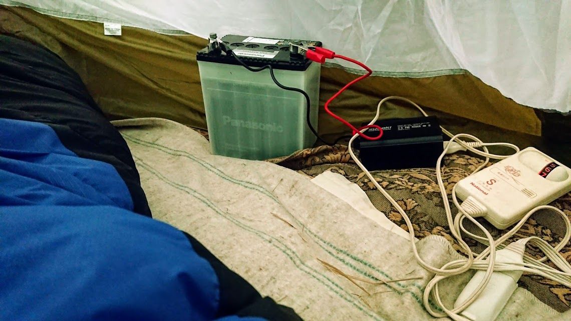 カーバッテリーに電気毛布を繋いでホカホカ安眠 Debusキャンプ ゆるゆる自作キャンパー