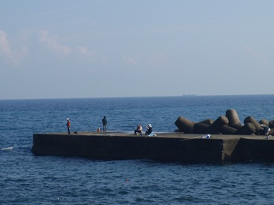PB090040