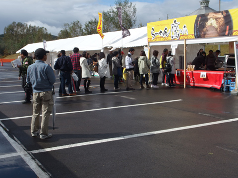 あったかい食べ物がおいしい 寒空の中hondaテストコース見学会決行 たかす地域情報