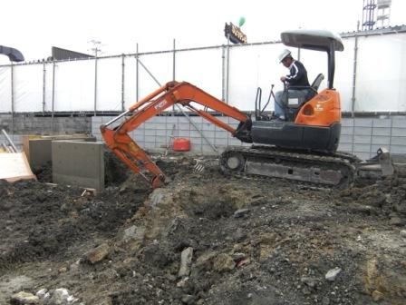 建築工事4日目 : 高塚工務店ブログ