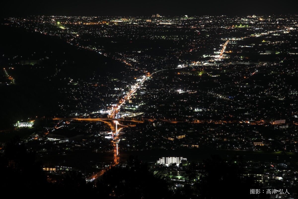チェックメイトカントリークラブ 神奈川県足柄上郡松田町 横の道からの夜景 高津創造株式会社のエトセトラ
