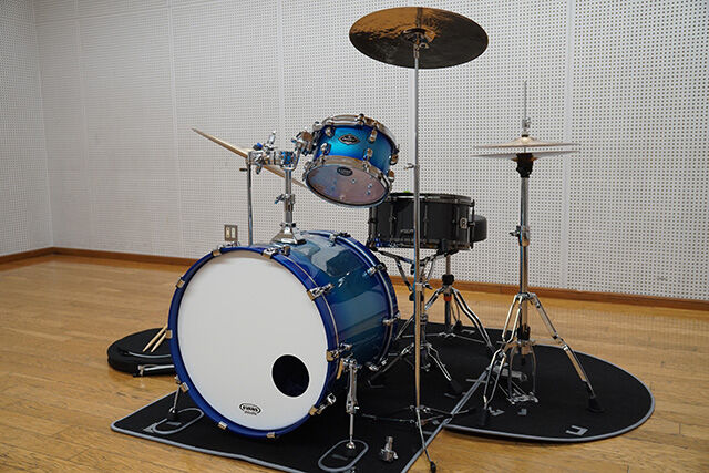 久々にスタジオで遊ぶ ドラマーズ ハイ