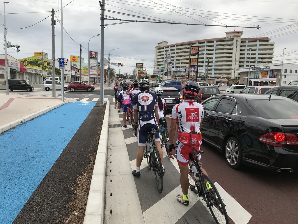 古宇利島 南部サイクリング 17沖縄三 四日目 ロードレーサーでいこう 古宇利島 南部サイクリング 17沖縄三 四日目 ロードレーサーでいこう