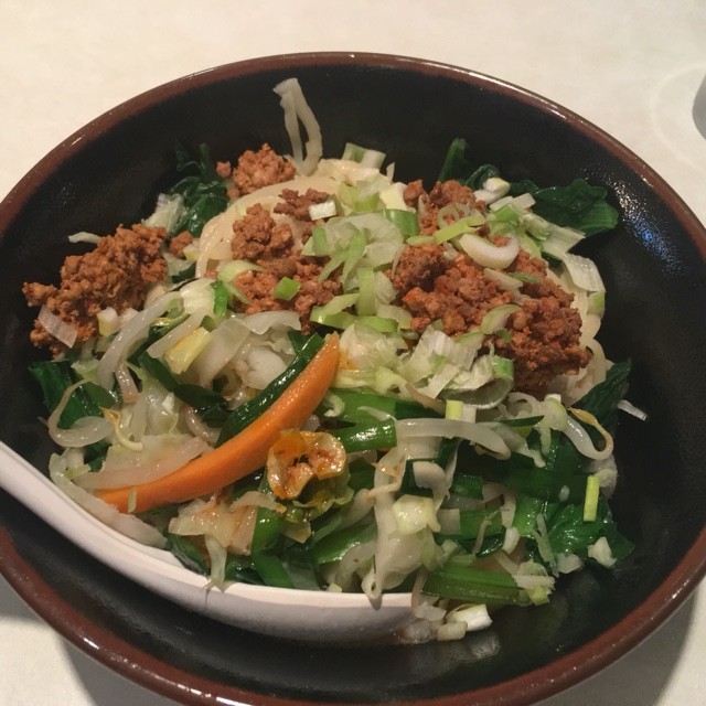 中華でカーボローディング 銀座にある 町の中華 はもちもちの手打ち麺が美味しい ヤンヤン 東銀座 資格ゲッターが行く