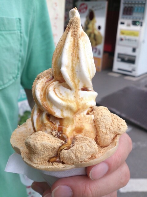 桔梗屋 本社 210円で詰め放題の信玄餅が有名ですがその他の商品もお安いアウトレットと工場見学が秀逸です 桔梗屋 本社 山梨県笛吹市 資格ゲッターが行く