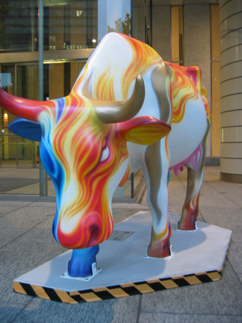 4 CowParade【カウパレード】牛置物 Blue Bone China 4 CowParade