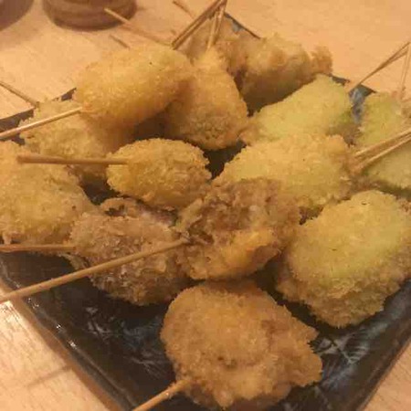 なな治