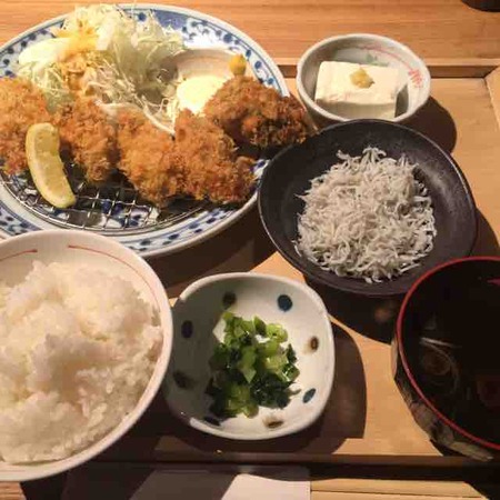 巣立つ魚金 カキフライ