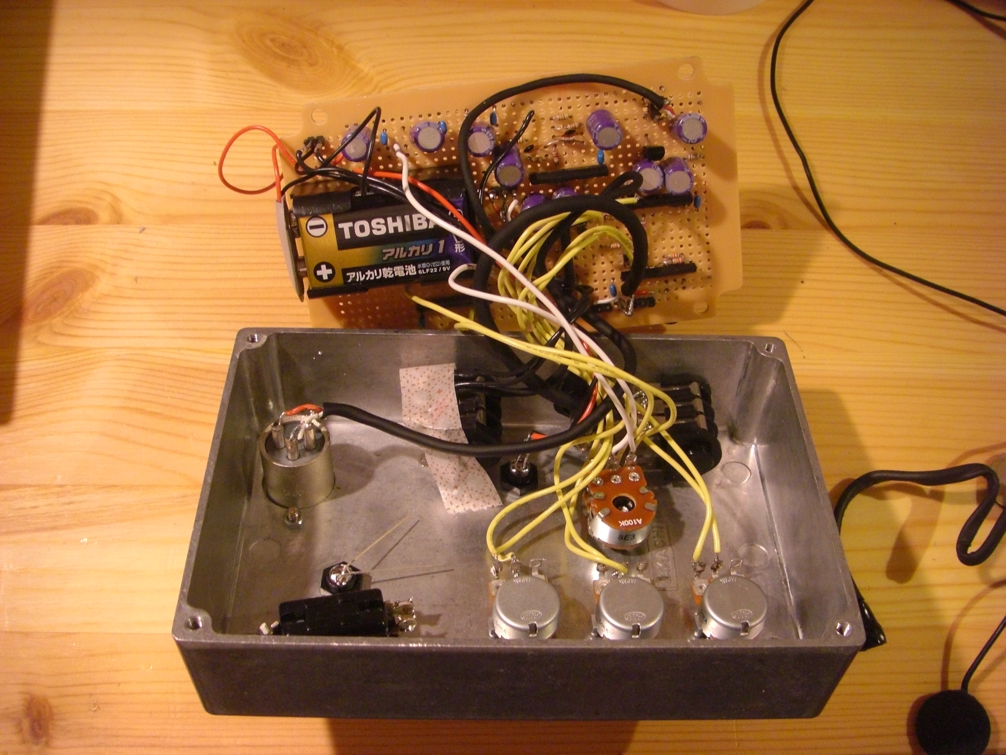 自作プリアンプ : 8弦ギタリスト尾花毅ライブインフォ