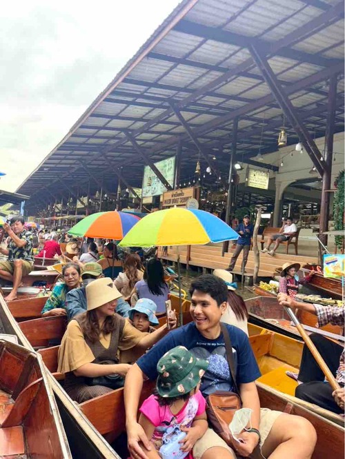 floating market