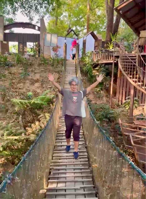 Mae Kampong Village