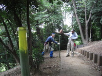 080927見学路安全柵支柱