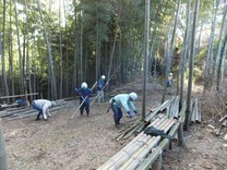 休憩所周り整備 (1)