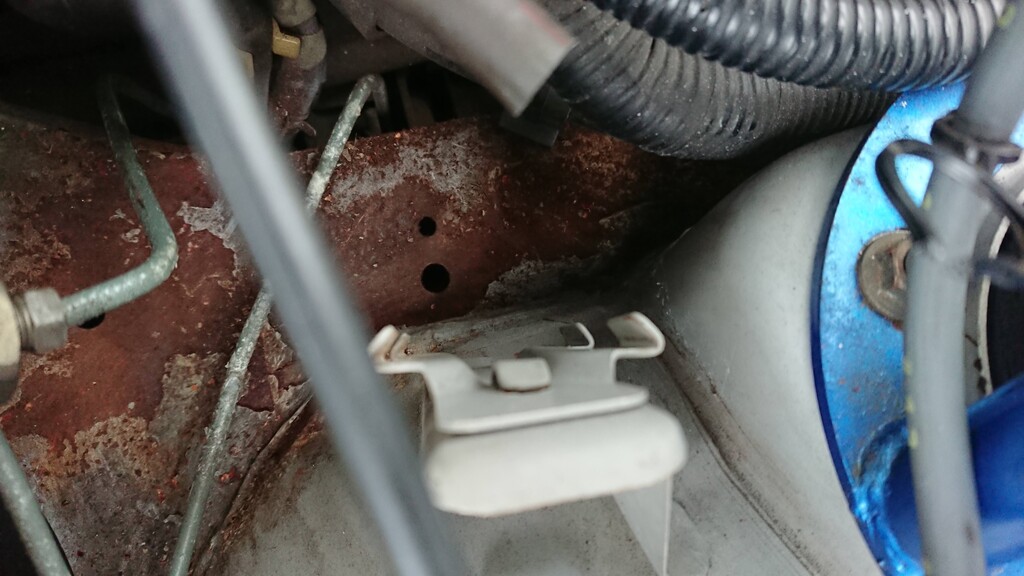 カプチーノ エンジンルームの錆び止め たけのひまつぶし カプチーノ エンジンルームの錆び止め たけのひまつぶし