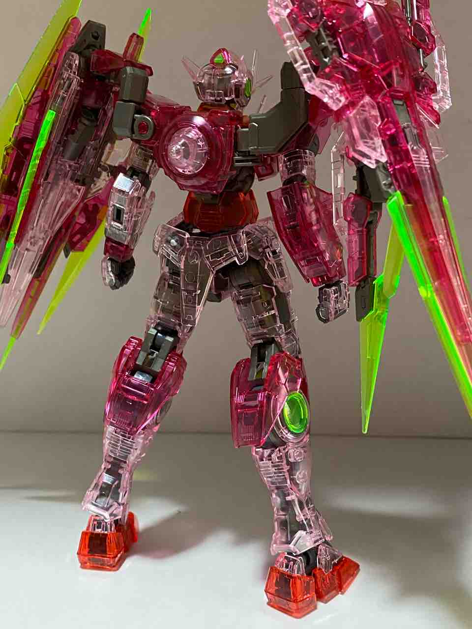 RG ダブルオークアンタフルセイバー（トランザムクリア