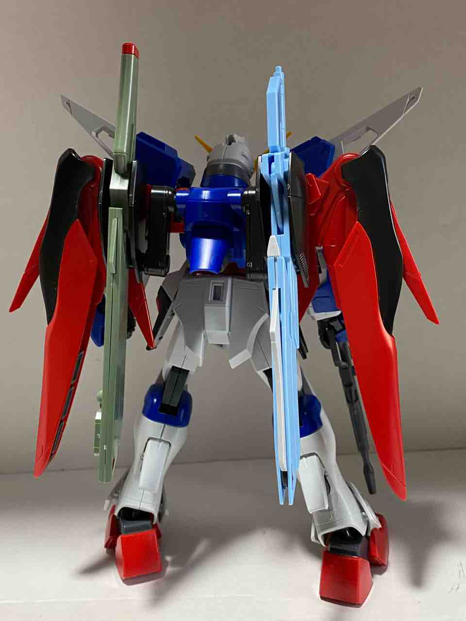 1/100 デスティニーガンダム : たけひさと癒しグマの部屋リボーンズ