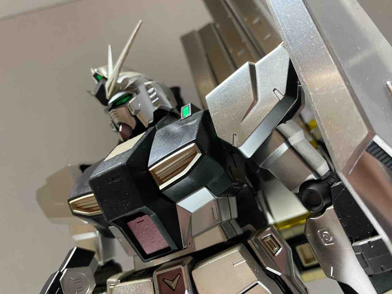 MG ニューガンダム　メタリックコーティングバージョン HGUC】νガンダム(メタリックコーティングVer.) レビュー | プレナム速報