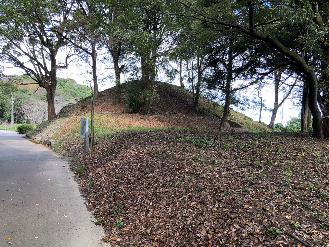 甲塚方墳・綾塚古墳【福岡県京都郡みやこ町】 : 風兎竜 kaze to ryuu