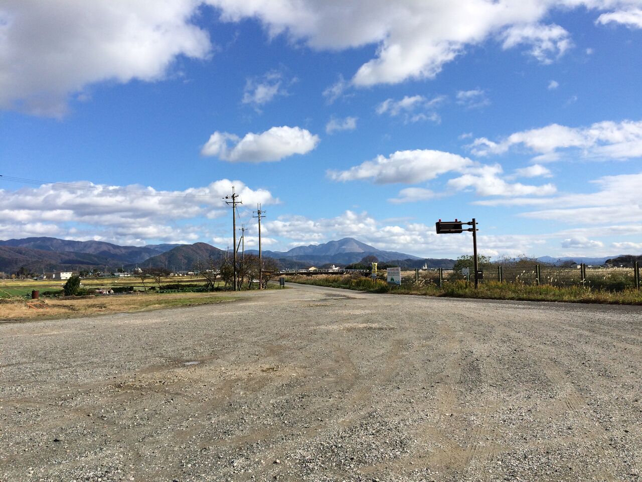 風兎竜　kaze to ryuu
      小松古墳（古保利古墳群・滋賀県長浜市）
    コメント