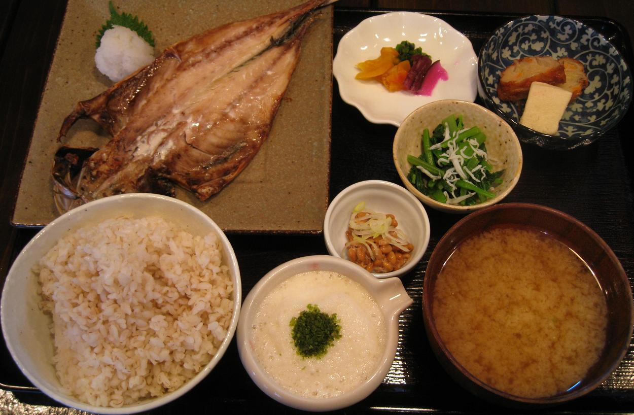 特大鯵の開き定食+とろろ