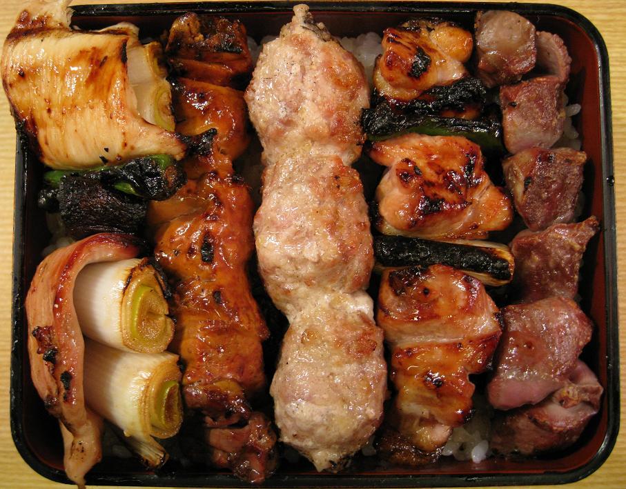 焼鳥重+2本・御飯大盛
