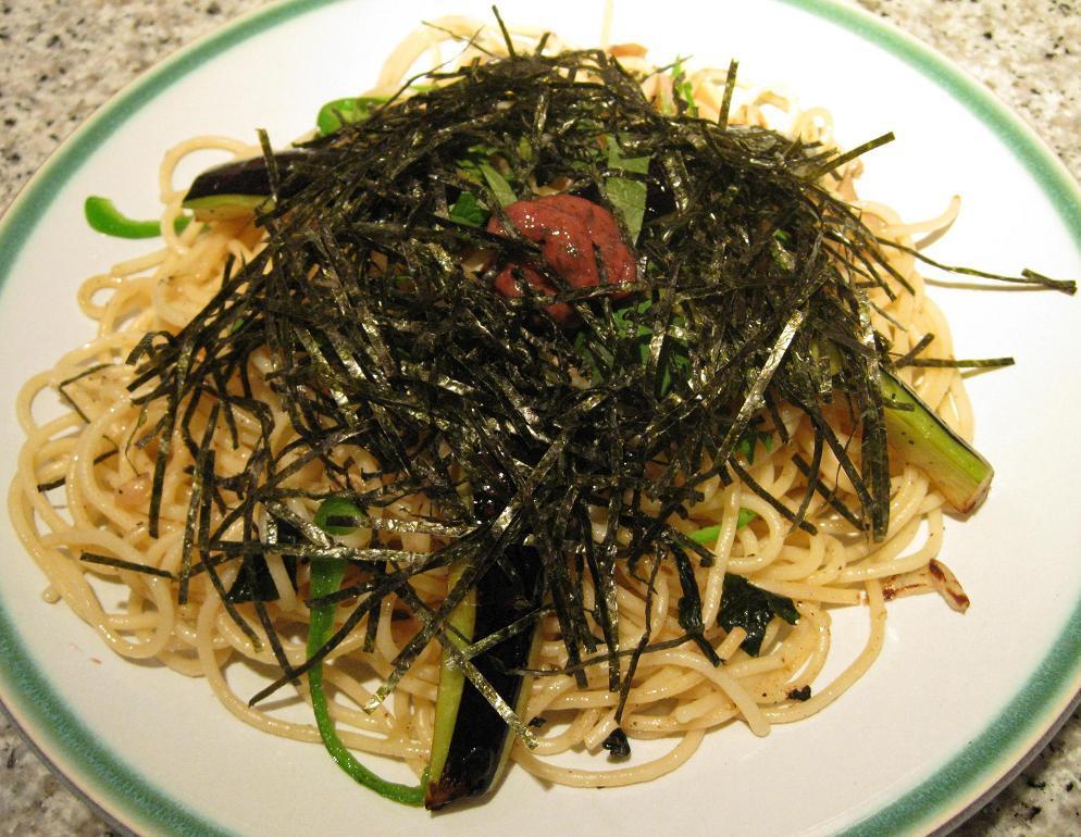 ナス・シメジ入り(うめ風味)