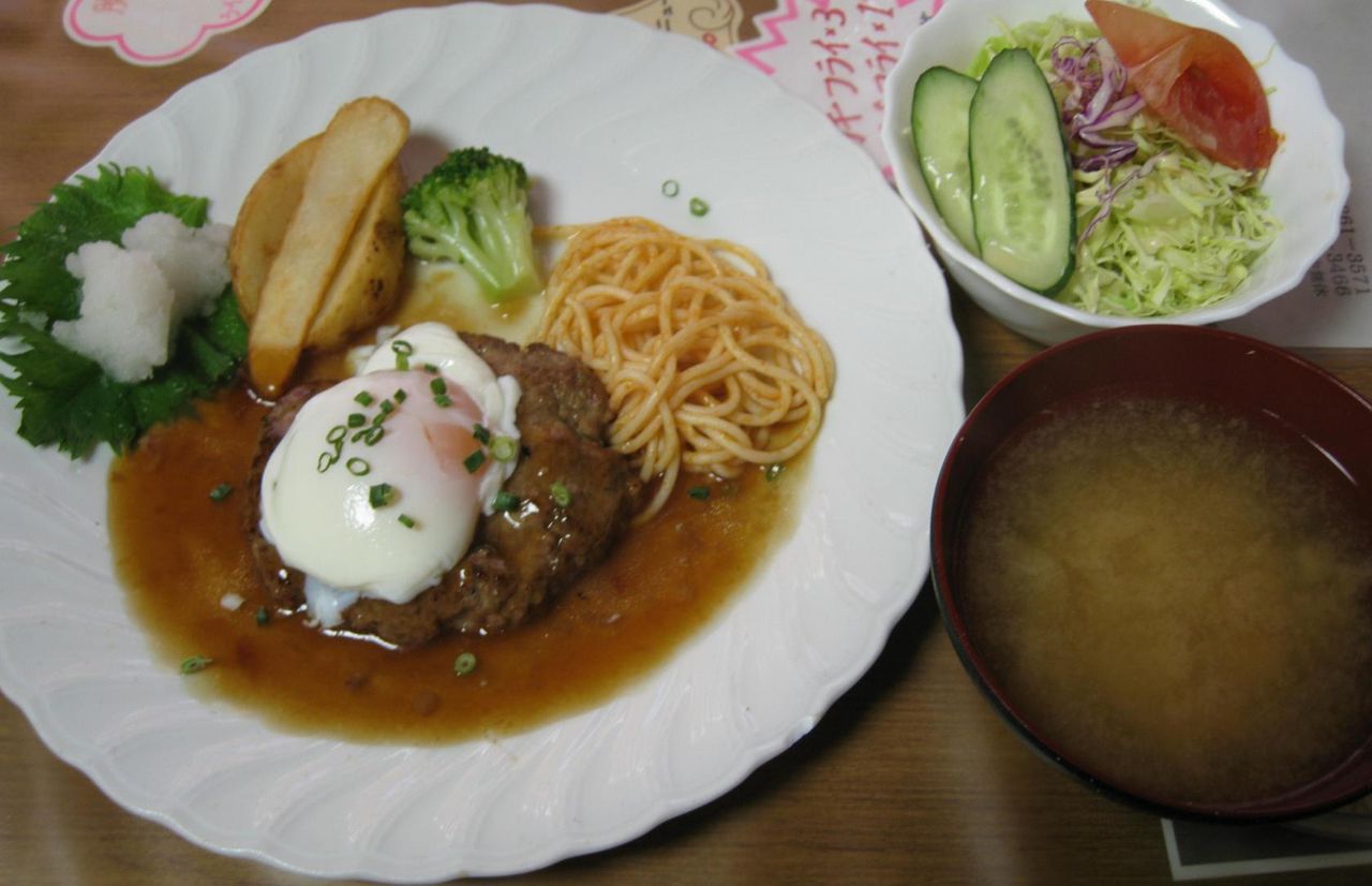 月見ハンバーグ