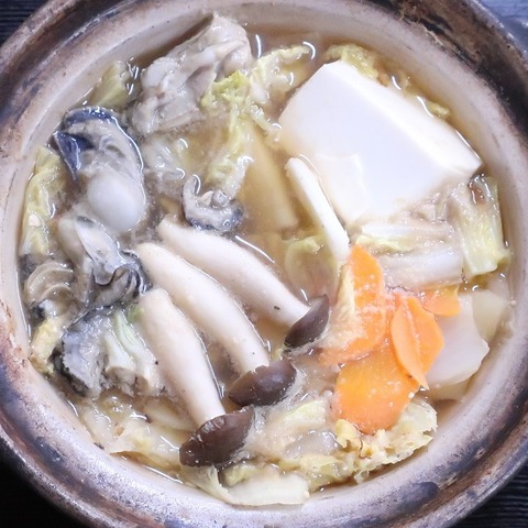 牡蠣鍋(いろは食堂)