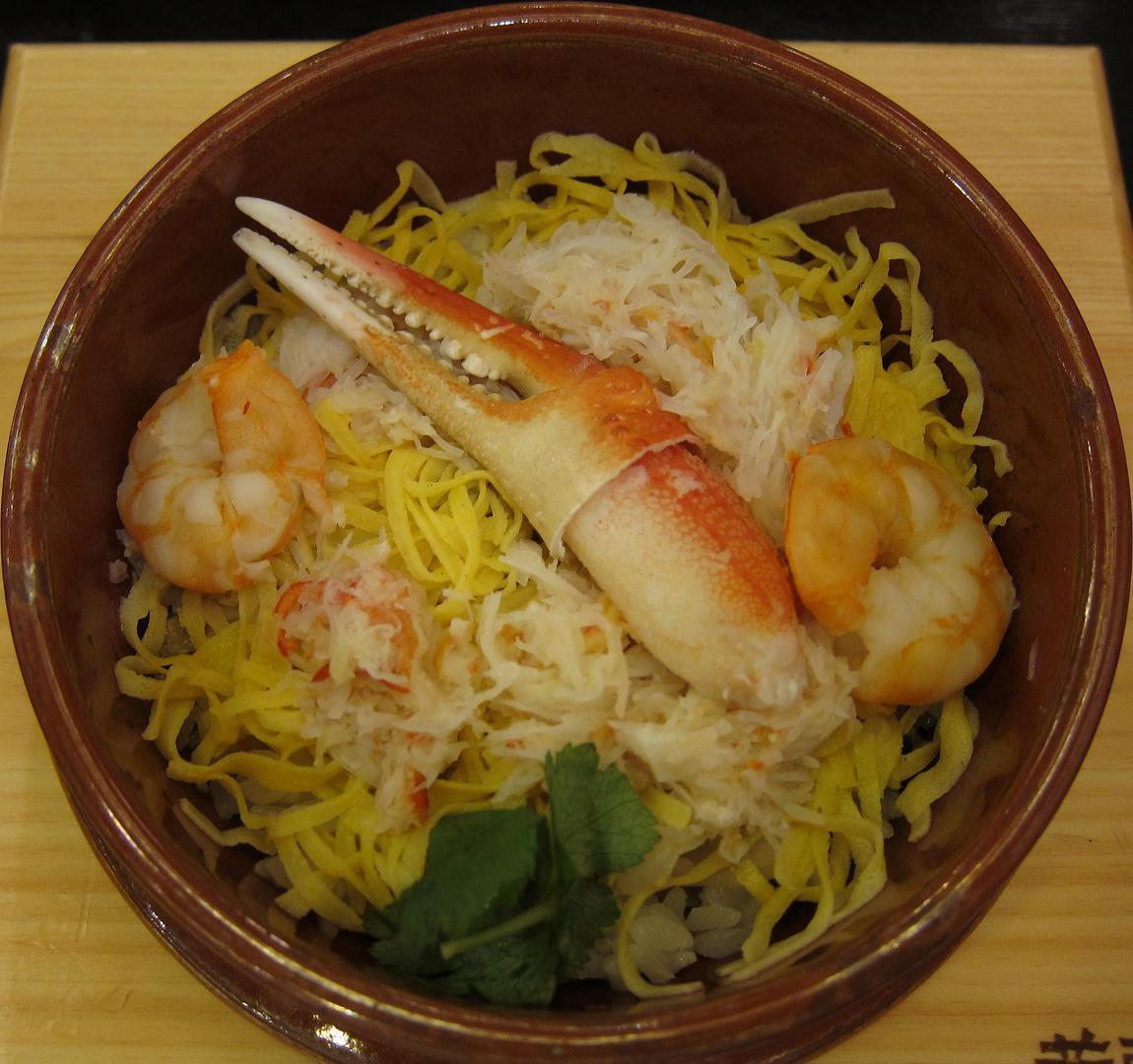かに釜飯アップ
